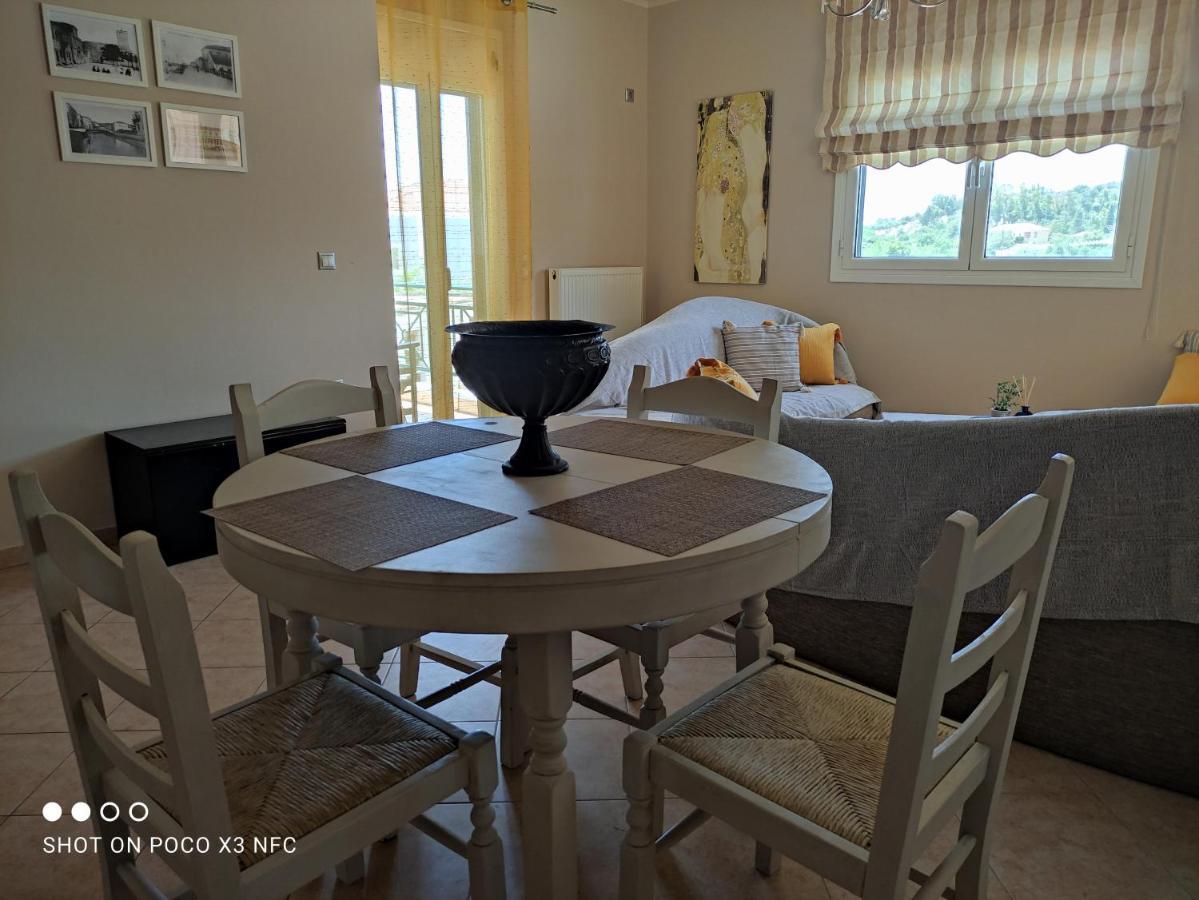 Eliza Apartment Ликсури Экстерьер фото